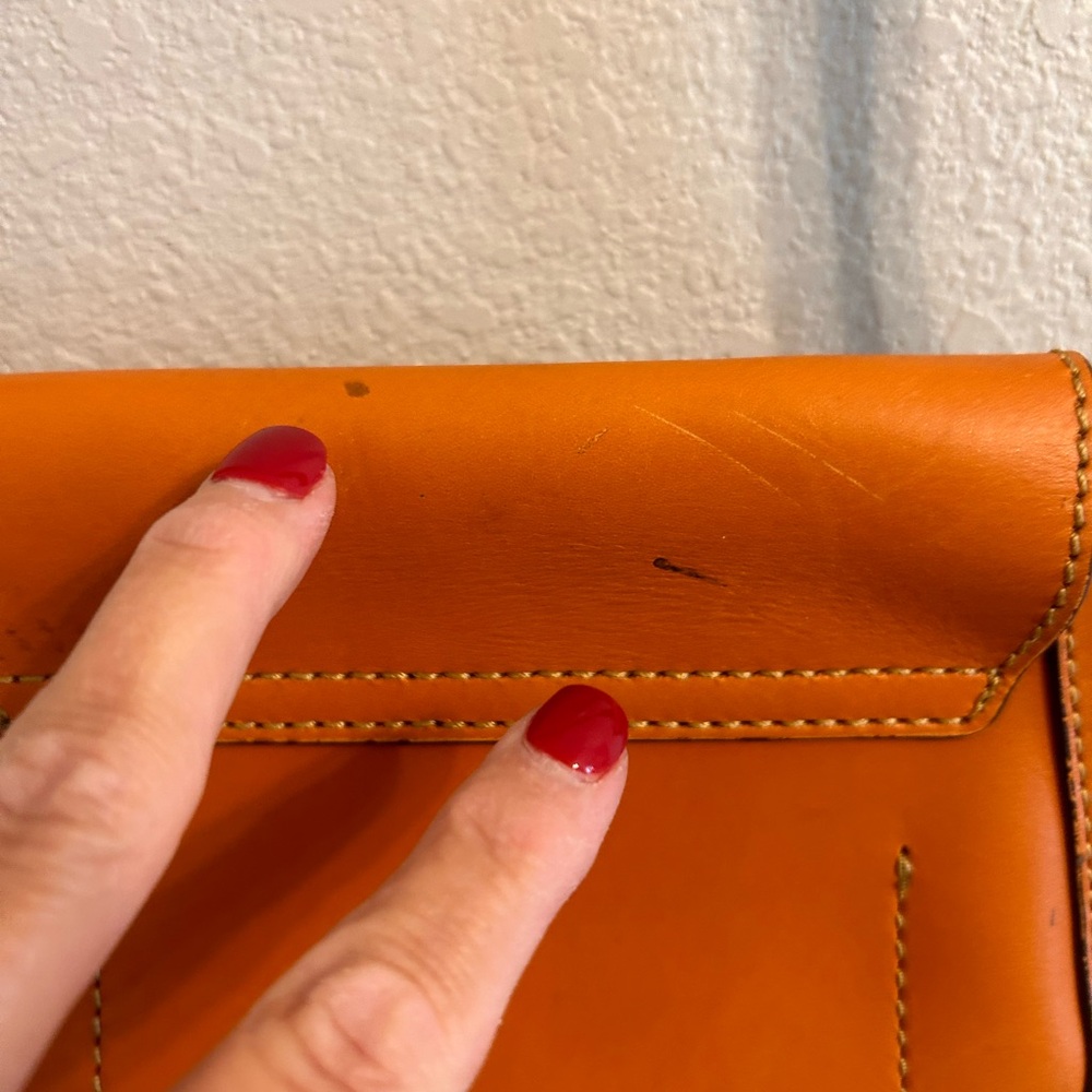 FRYE Small Leather Orange Saddle Bag - Picture 6 of 9